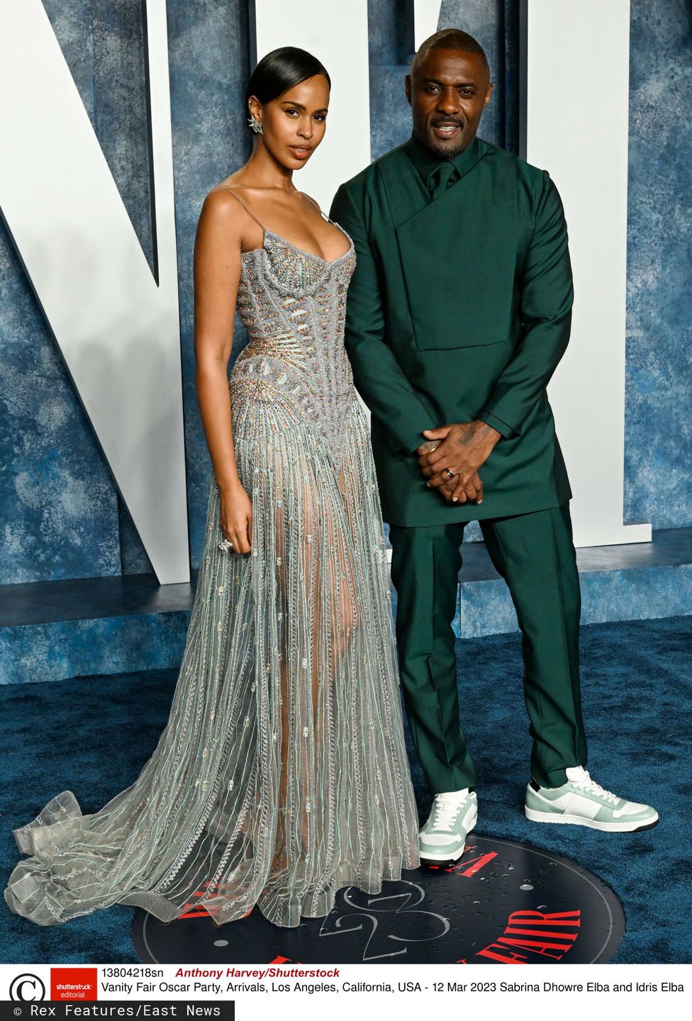 Sabrina Dhowre Elba i Idris Elba na pooscarowej imprezie Vanity Fair 