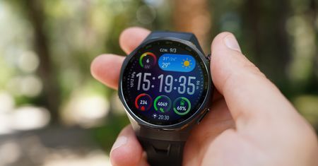 Wreszcie bez kabli. Huawei Watch GT7 Pro - test