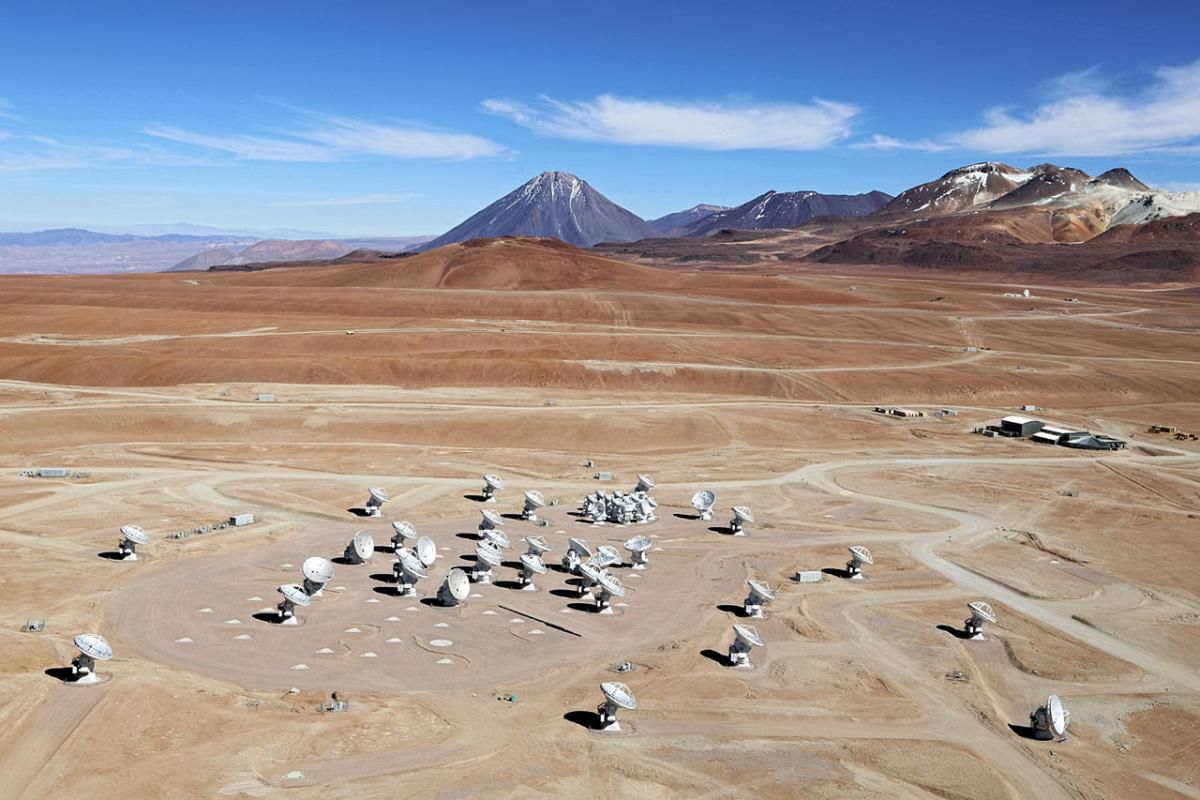 Sieć radioteleskopów ALMA w Chile