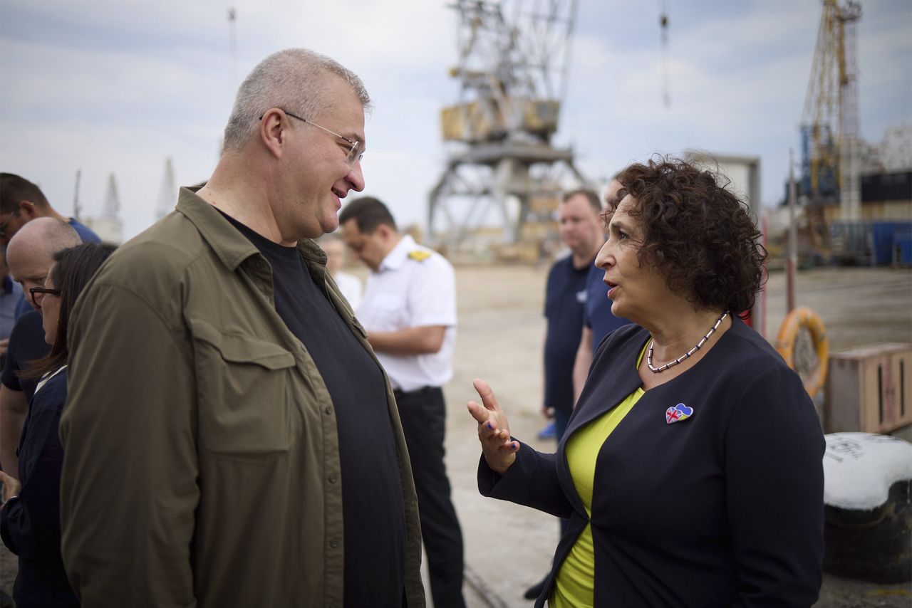 Andrij Sybiha, the new head of Ukrainian diplomacy (pictured with the former British ambassador to Ukraine Melinda Simmons)