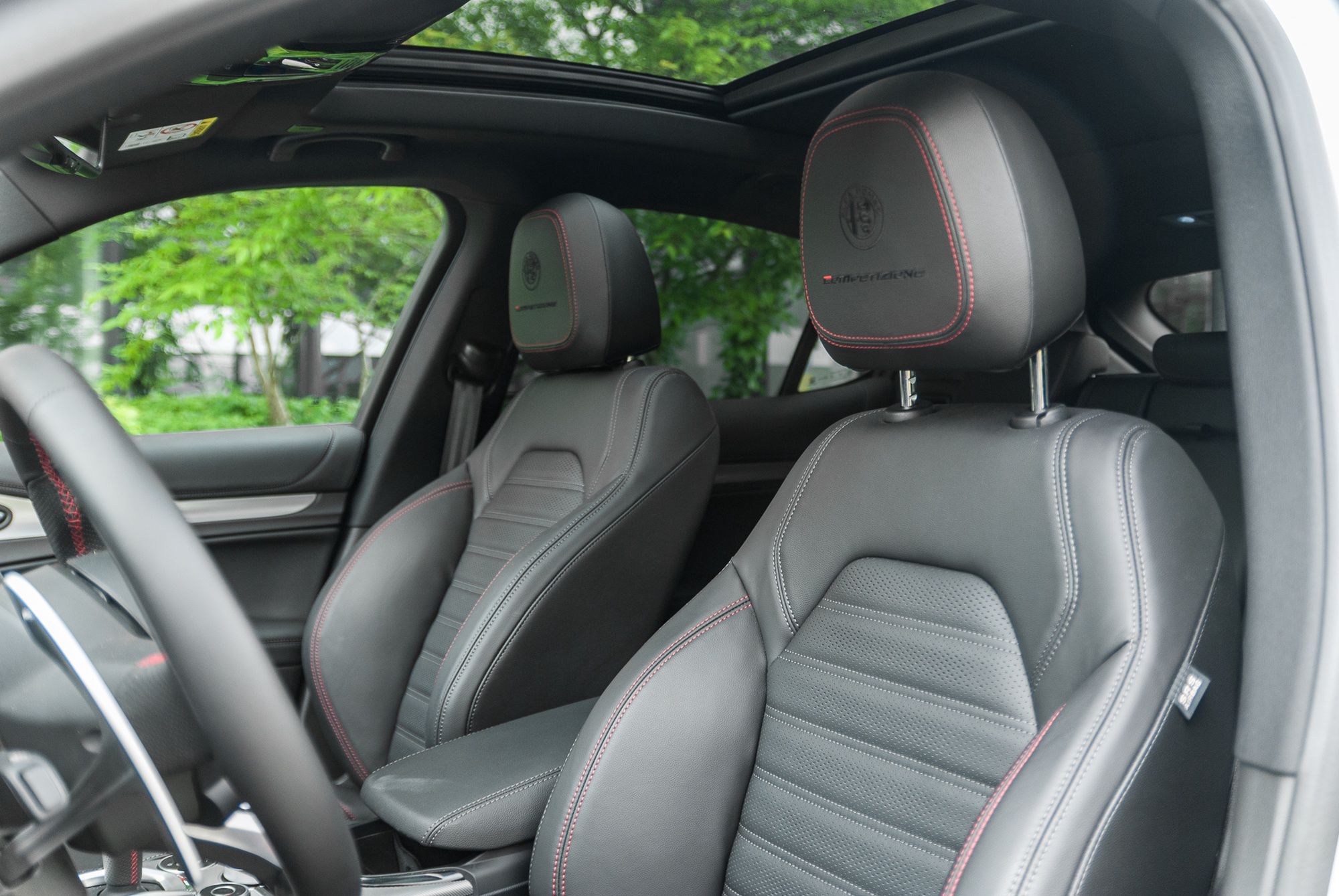 Alfa Romeo Stelvio Competizione