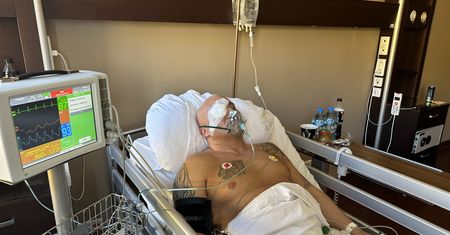Najman pokazał zdjęcie ze szpitala. "Cesarz się wybudził"