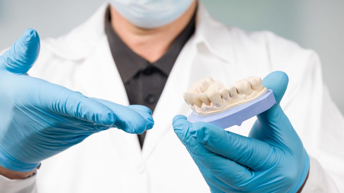 Ścieranie zębów to powolna utrata tkanek zęba.