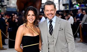 Zarabiał na napiwki za barem. Tak Matt Damon zdobył serce żony