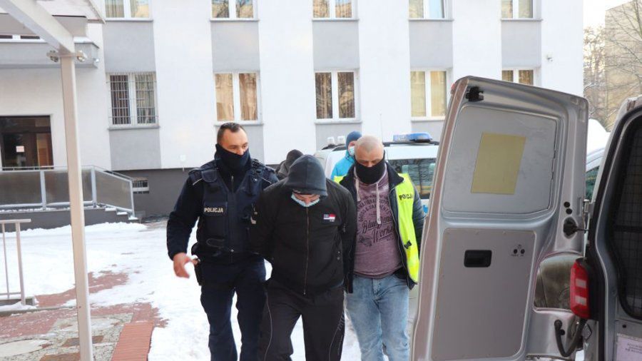 Oleśnica. Celowo przejechał psa, po wyroku groził w sieci przelewem krwi. Rafał B. przeprasza za swoje zachowanie