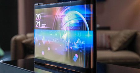 CES 2021: przełomowa wizja ekranów, które składają się niczym kartka