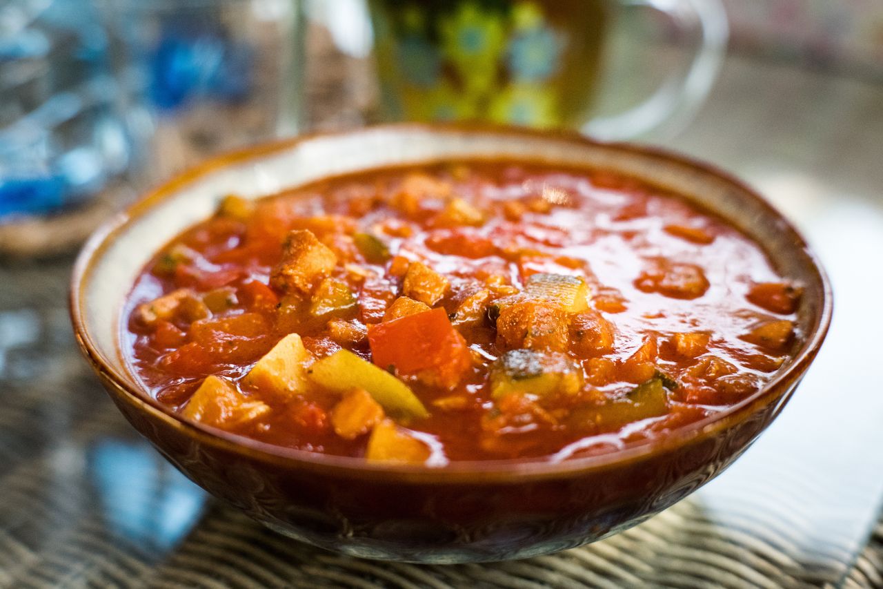 Vegetable stew with smoked paprika