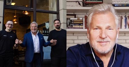Wymuskany Aleksander Kwaśniewski pielęgnuje brodę w salonie barberskim NERGALA. "Elegancki mężczyzna w eleganckim miejscu"