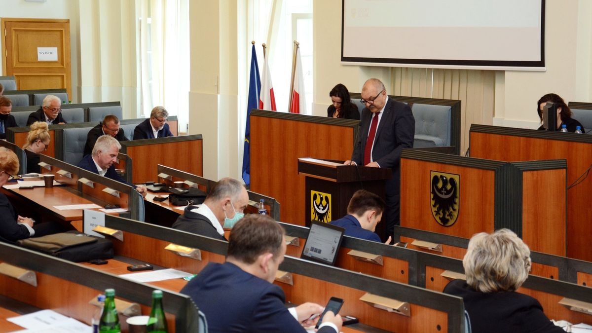 Dolny Śląsk. Zarząd województwa uzyskał wotum zaufania i absolutorium za wykonanie budżetu