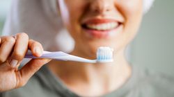 5 najczęstszych błędów przy myciu zębów. Sprawdź, czy ich nie popełniasz