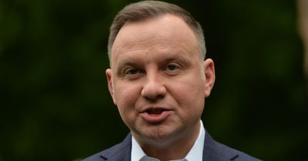 Andrzej Duda składa projekt ustawy. Chce wprowadzenia dodatku solidarnościowego