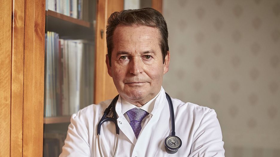 Prof. Piotr Kuna zwolennikiem zniesienia niemal wszystkich obostrzeń 