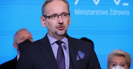 Koronawirus. Konferencja ministra zdrowia Adama Niedzielskiego i szefa policji gen. insp. Jarosława Szymczyka