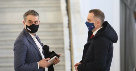 "Ustawka", "frajerzy". W opozycji wrze. KO ma pismo, które ma uderzyć w Lewicę