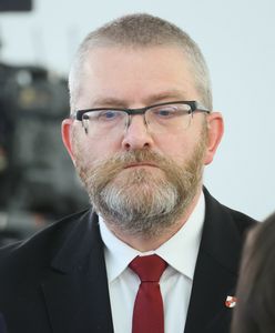 YouTube usuwa filmy Brauna. Polityk może stracić całe konto