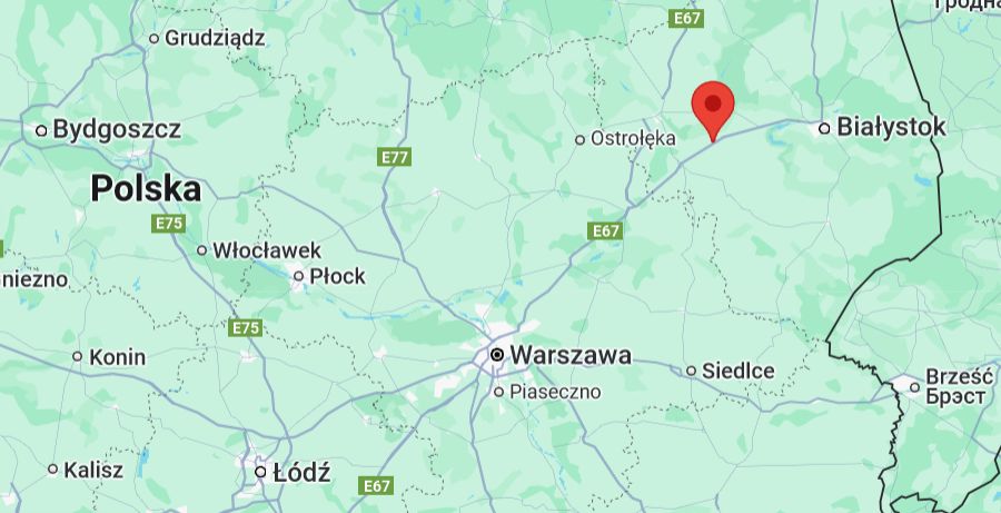 Tajemniczy obiekt spadł na Podlasiu. Mieszkańcy znaleźli go na drzewie