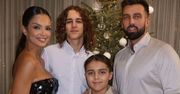 Cekinowa Klaudia El Dursi pozuje z synami oraz partnerem. Widać już ciążowe krągłości?