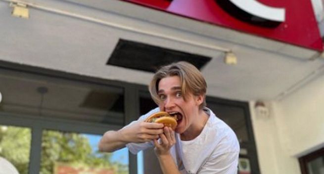 AmRest w końcu wycofuje się z Rosji. Biznes KFC poprowadzi ktoś inny