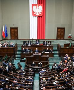 Tusk wyszedł z posiedzenia Sejmu. Nie słucha dalej pytań