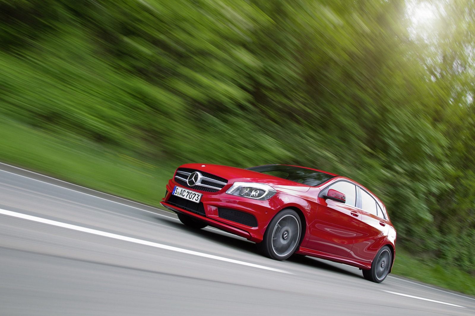 Mercedes-Benz klasy A (W176) - obszerna galeria prosto od producenta 2