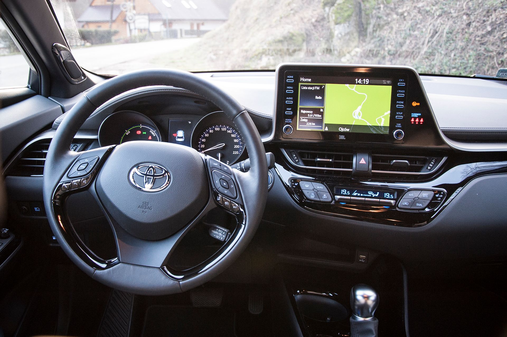 Toyota C-HR 2.0 Hybrid Dynamic Force (2020) (fot. Mateusz Żuchowski)