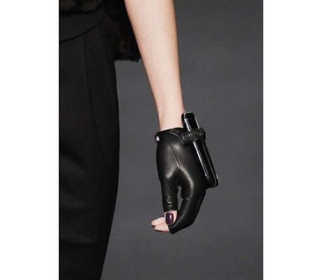 Lagerfeld Cell Glove