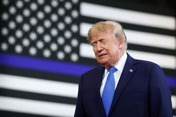 Trump podniesie cła. Kanada grozi odcięciem prądu i minerałów
