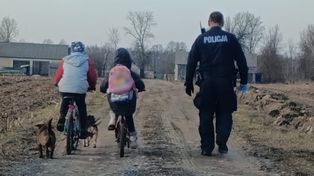 Mrozy: Akcja poszukiwawcza. Dzieci odnalezione przy lesie