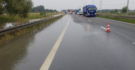 Woda zniszczyła drogi. Jest mapa, gdzie nie jechać