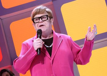 Elton John szczerze mówi o nałogach. "O mało nie straciłem wszystkiego"