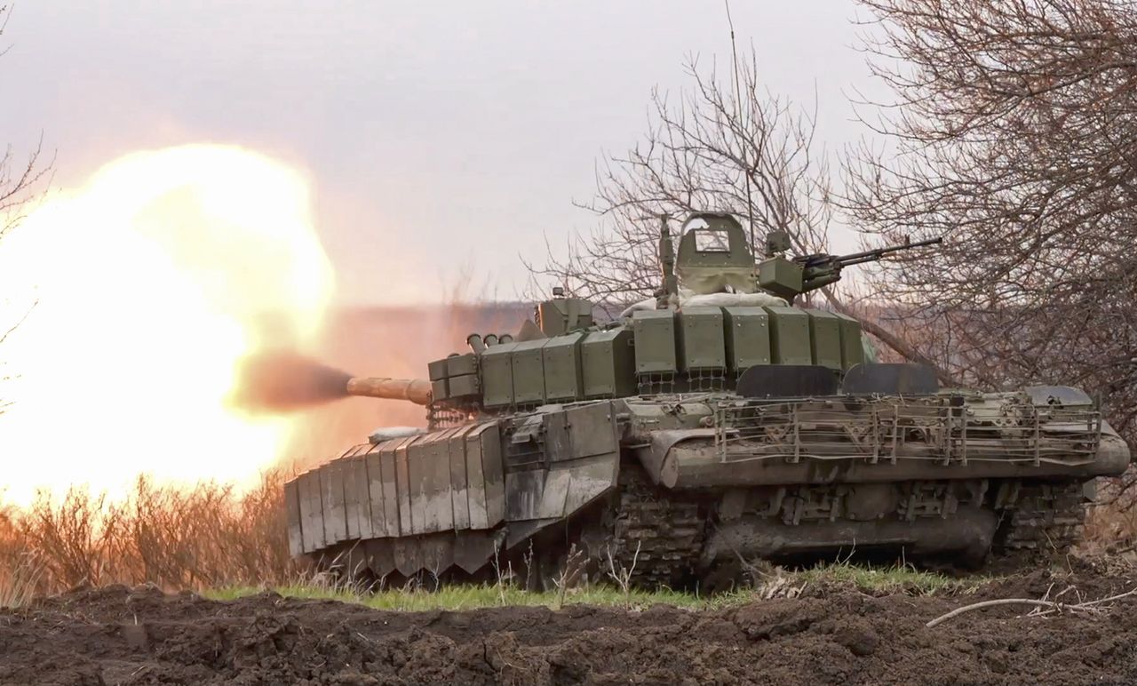 Since the beginning of March, Russia has sent over 1000 bombs and missile rockets towards Ukraine. / Photo illustrative