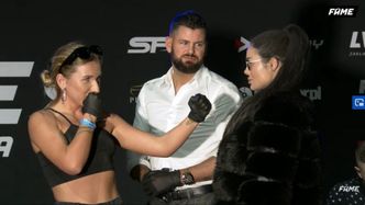 Bezbarwna Marta Linkiewicz próbuje zachęcić widzów do obejrzenia jej walki podczas konferencji Fame MMA 6: "Możemy się turlać, szarpać, DUSIĆ"