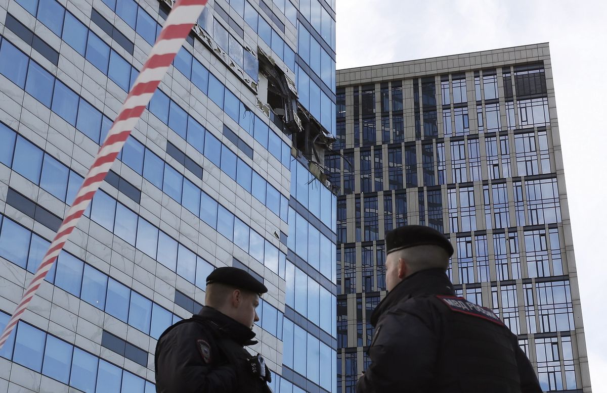 Атака на Москву. Документи російських міністерств розлетілись по вулиці