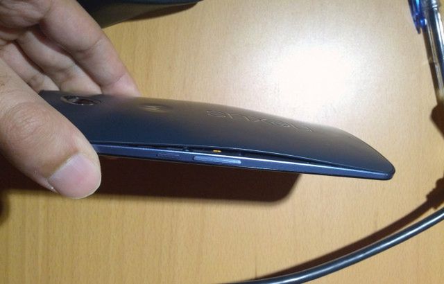 Nexusy 6 skopiowały to co najgorsze z iPhone'ów 6 plus 2