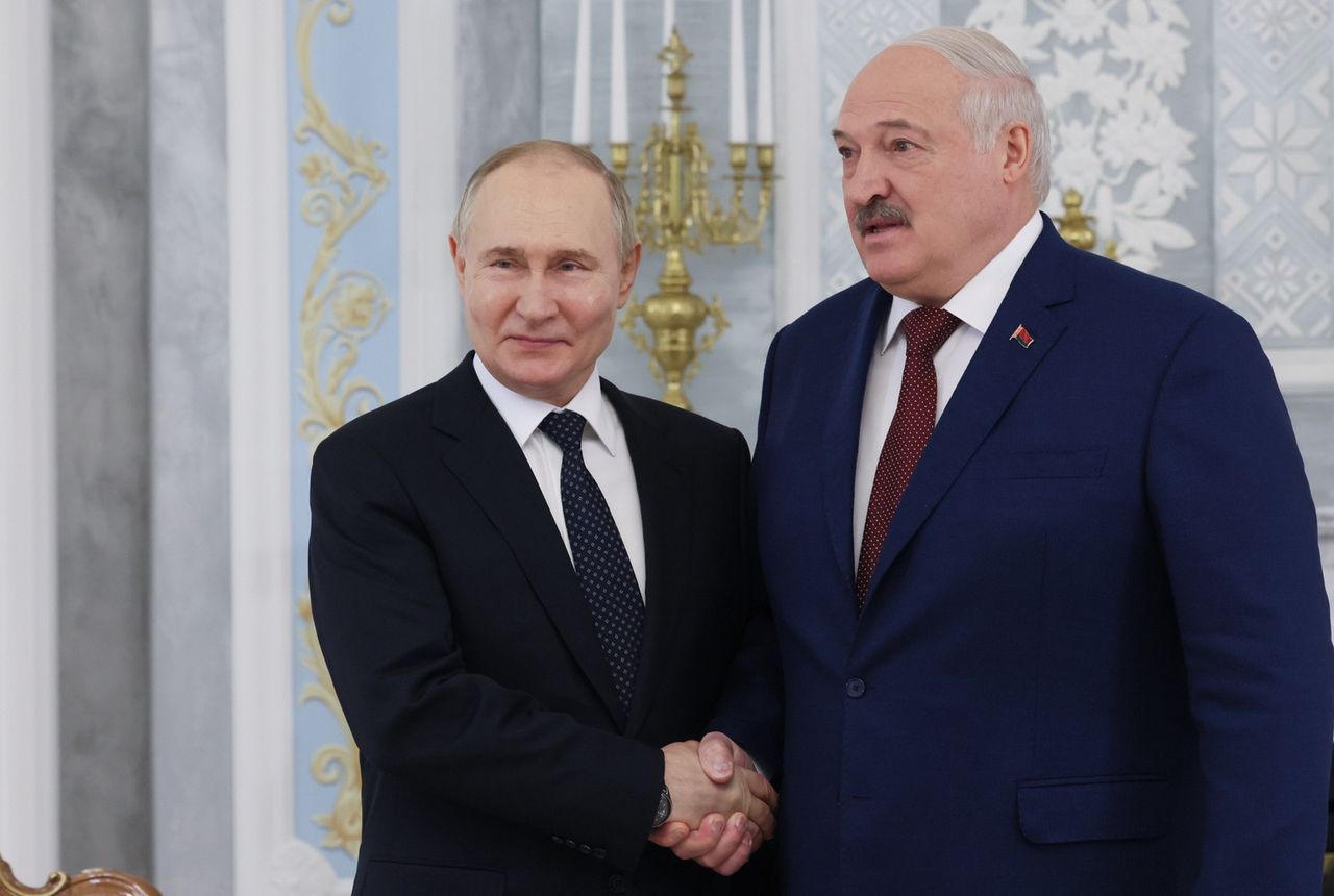 Putin and Lukashenko discuss nuclear power and resist sanctions