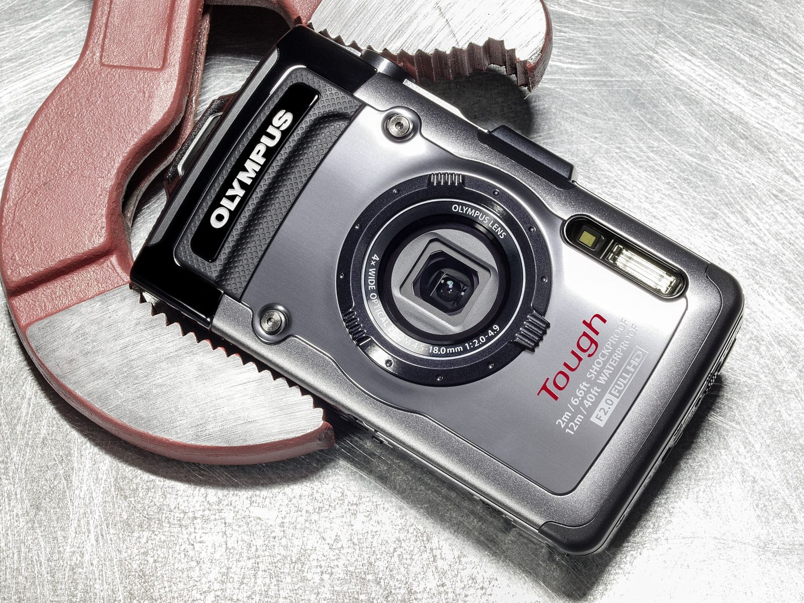 Olympus TG-1 - podwodny twardziel z jasnym obiektywem 1