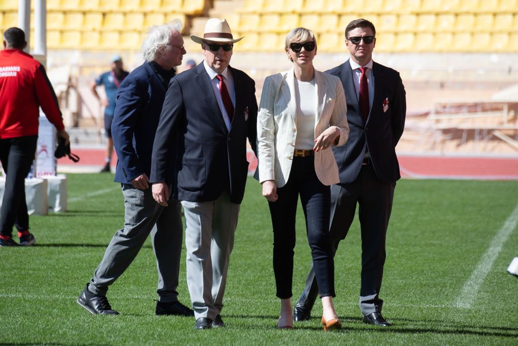 Monakijska para książęca na meczu rugby