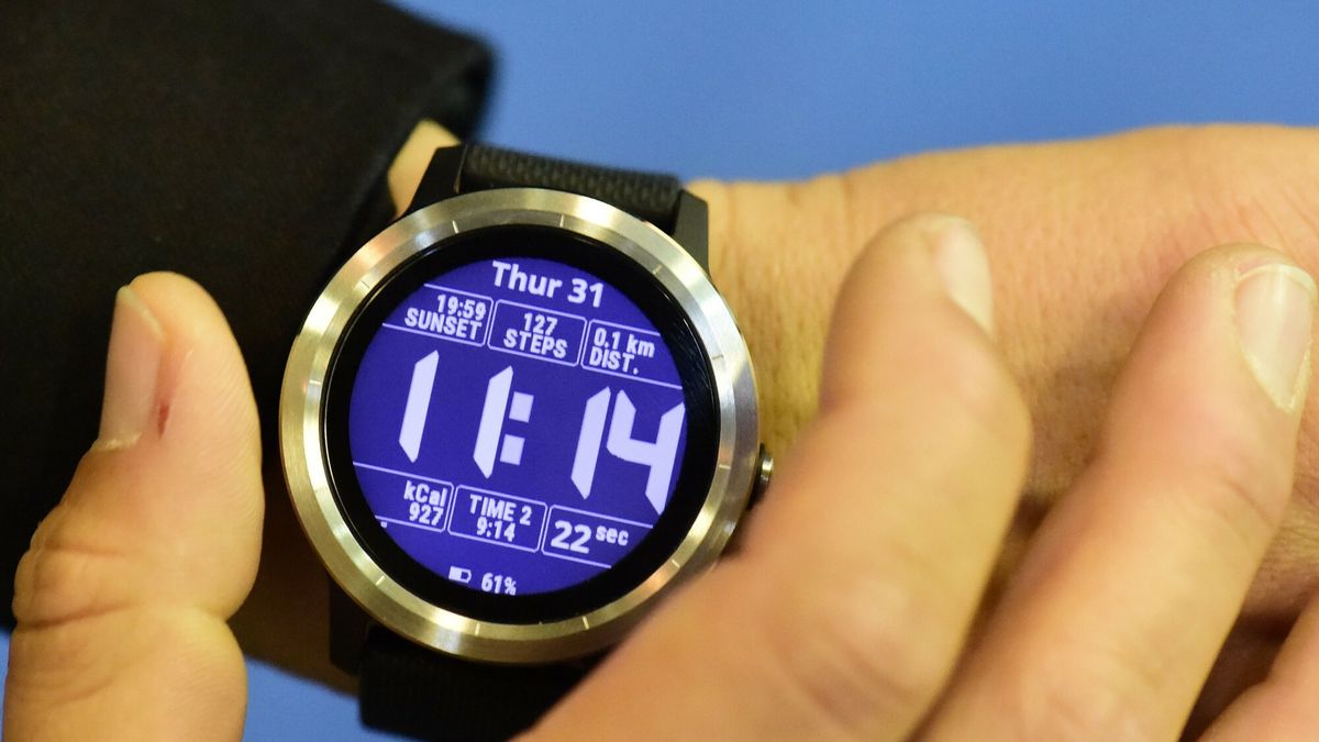 Temporary
A fair worker presents the "Vivoactive 3" multisport smartwatchat the booth of Garmin at the IFA Consumer Electronics Fair in Berlin in Berlin on August 31, 2017. The fair is open for the public from September 1 to 6, 2017. / AFP PHOTO / TOBIAS SCHWARZ
TOBIAS SCHWARZ