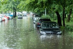 Apokaliptyczne sceny; samochody spływały ulicami jak rzekami