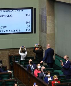 Burza po głosowaniu ws. Funduszu Odbudowy. Co z posłami, którzy złamali dyscyplinę klubową?