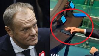 Donald Tusk zaliczył POWAŻNĄ WPADKĘ w Sejmie. Kamery zrobiły zbliżenie na ekran jego telefonu (WIDEO)