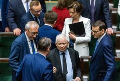 Koziński: PiS bez "efektu flagi". Dlaczego Polacy nie zjednoczyli się wobec obozu władzy? [OPINIA]