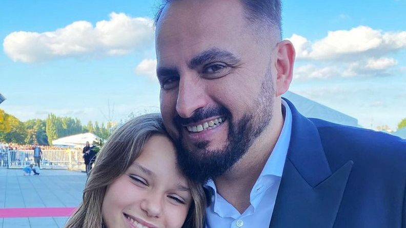 Augustin Egurrola ma dobry kontakt z córką