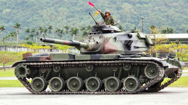 Liczba przydatnych bojowo czołgów M60A3 w trojańskich wojskach lądowych oscyluje wokół
300