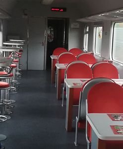 Przy stolikach w Warsie nie usiądziesz. Posiłki w pociągach tylko na wynos