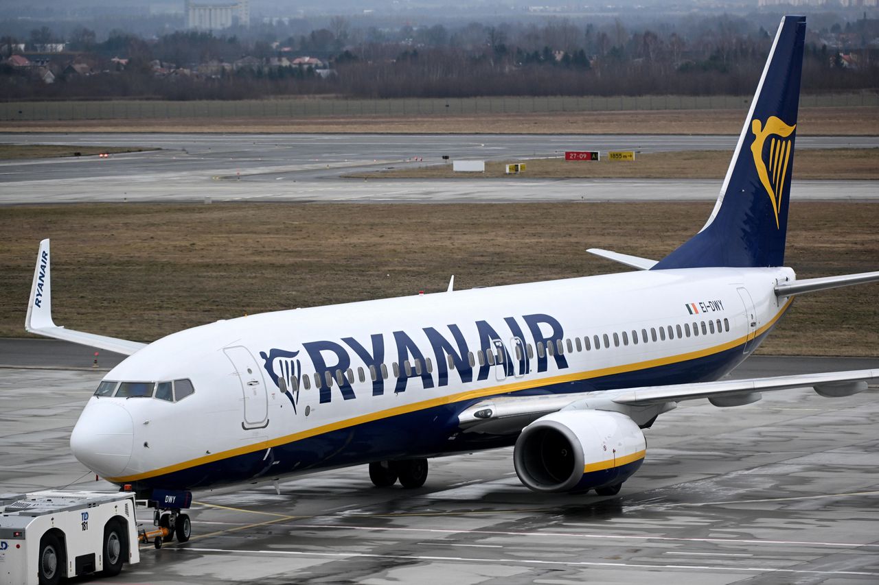 Ryanair rezygnuje z 11 połączeń w sezonie letnim 