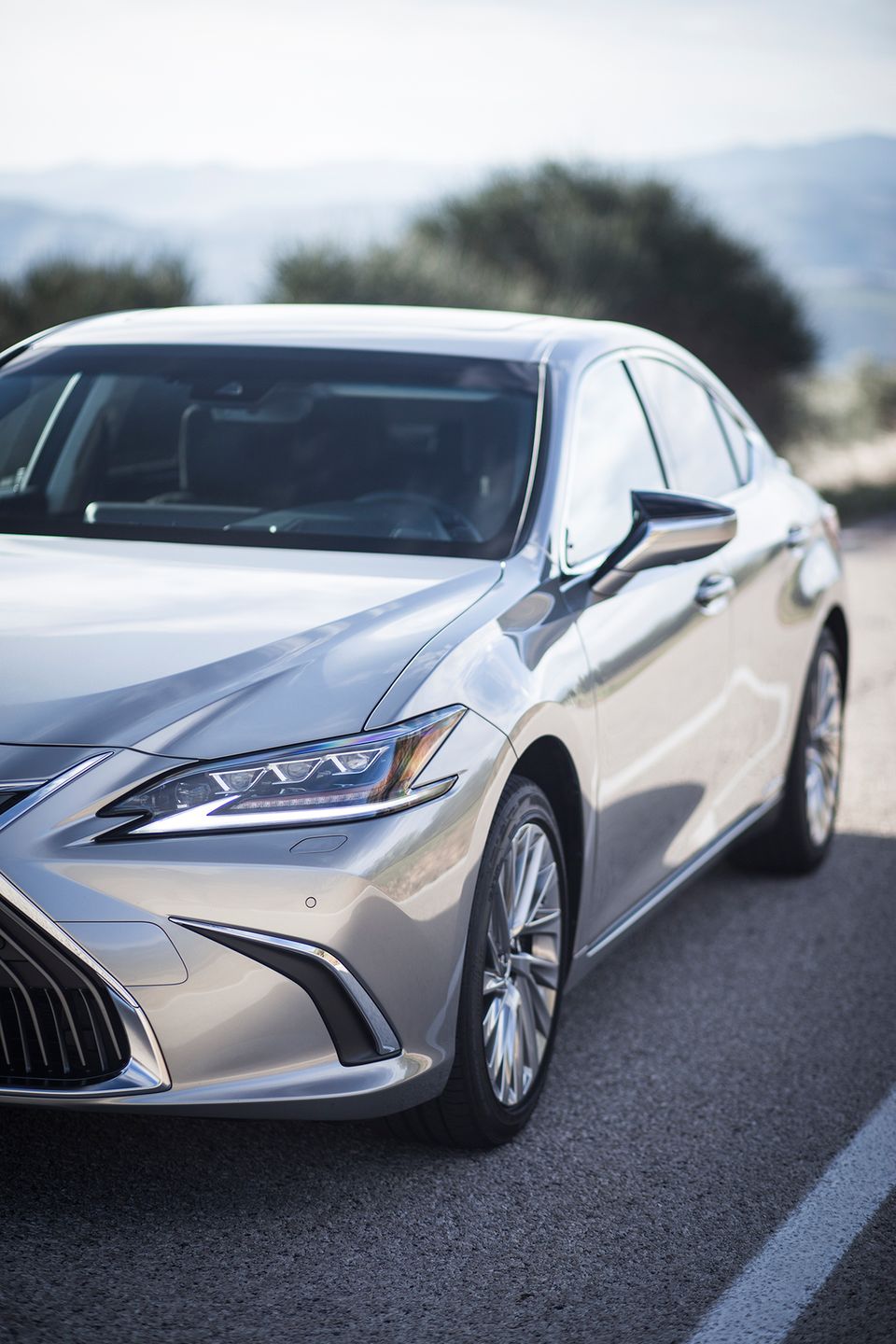 Lexus ES 300h (2019) (fot. Mateusz Żuchowski)