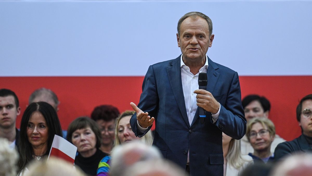 KRAKOW, POLAND - MAY 15, 2023: , Civic Platform leader Donald Tusk speaking during the meeting in Krakow, on May 15, 2023, in Krakow, Poland.Chairman Donald Tusk's visit to Krakow marked the 10th stop of the Civic Platform party's tour. The 'Tusk Show' united residents for the #HereIsTheFuture campaign, featuring a mix of familiar and new elements. The dynamic exchange and passionate speeches echoed the March 4th march, rallying all to unite in Warsaw. (Photo by Artur Widak/NurPhoto via Getty Images)