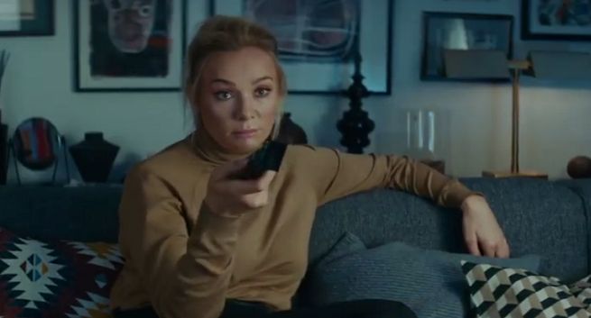 Sonia Bohosiewicz „bez nonsensów” reklamuje ofertę T-Mobile ze światłowodem i serwisami VoD (wideo)