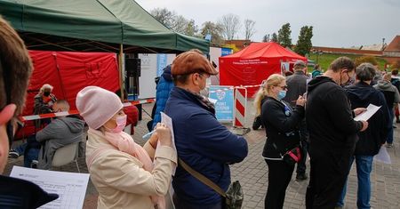 Majówkowa akcja szczepień przedłużona w Lublinie. Zostało ok. 1600 szczepionek